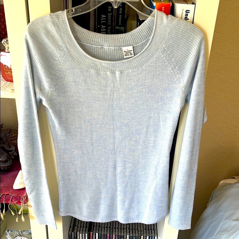Women's Scoop Neck Cashmere Sweater
